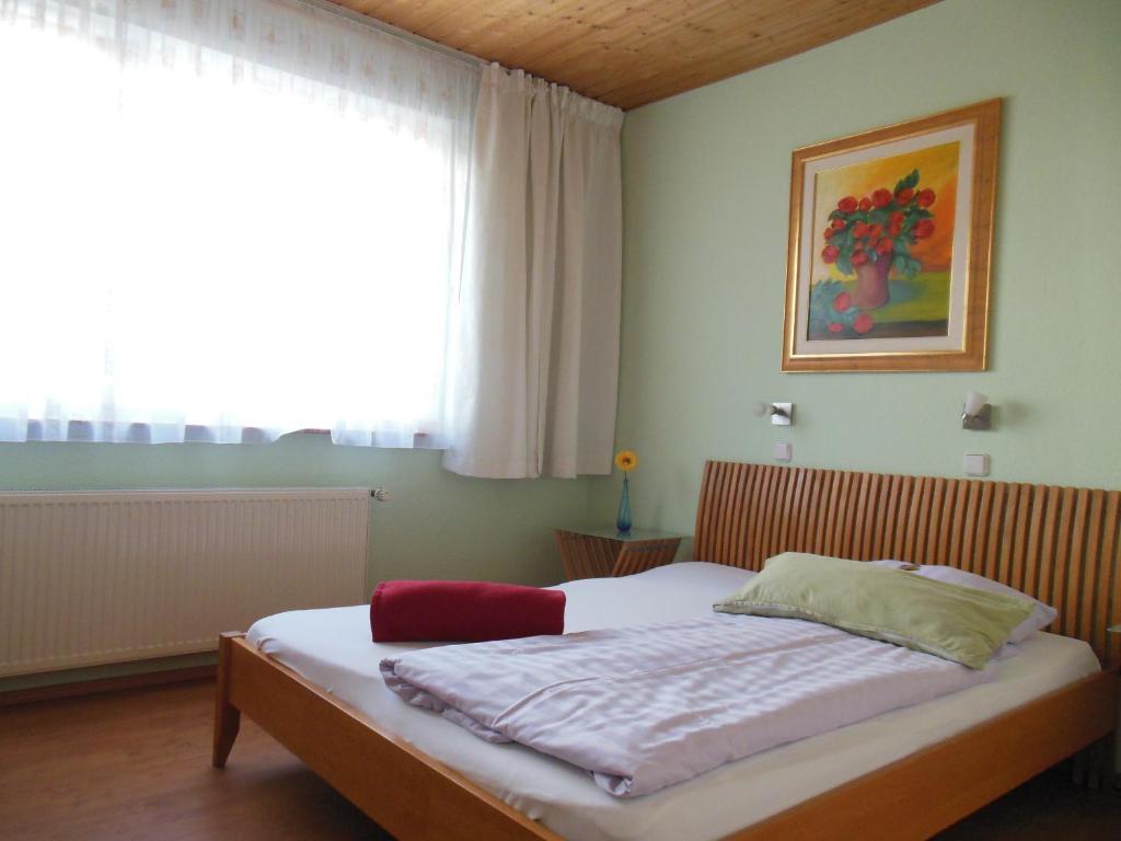 Hotel Alt-Rodenkirchen Cologne Room photo